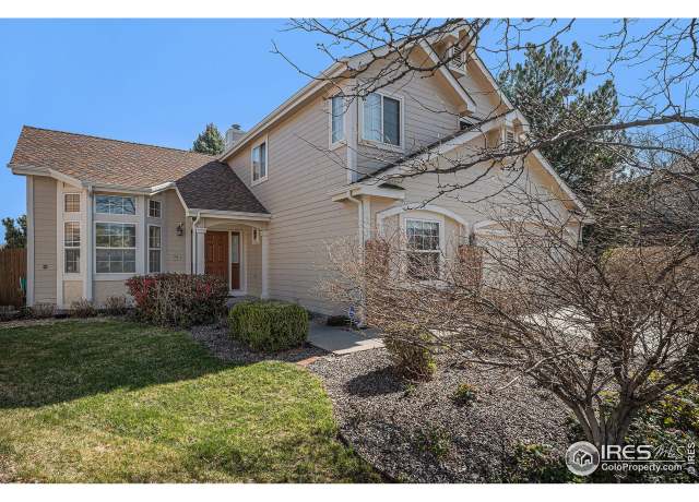 Property at 8825 Fairview Oaks Pl, Lone Tree, CO 80124, 5 beds, 3.5 baths