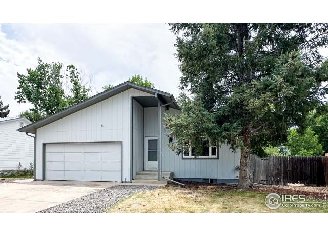 Property at 11941 S Clayson St, Parker, CO 80138, 4 beds, 3 baths