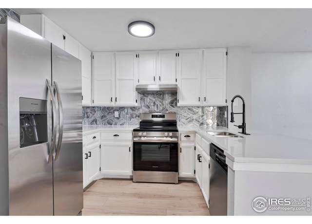 Property at 12525 E Tennessee Cir Unit E, Aurora, CO 80012, 3 beds, 2 baths