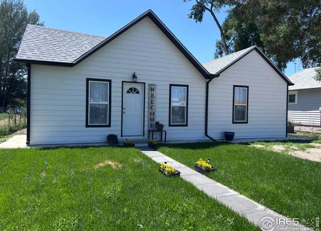 Property at 809 Warren St, Weldona, CO 80653, 2 beds, 1 bath