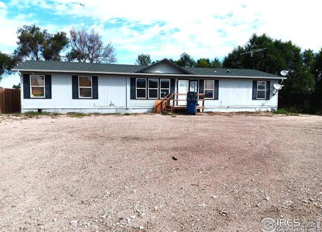 Property at 3237 E 18th St, Greeley, CO 80631, 4 beds, 2 baths