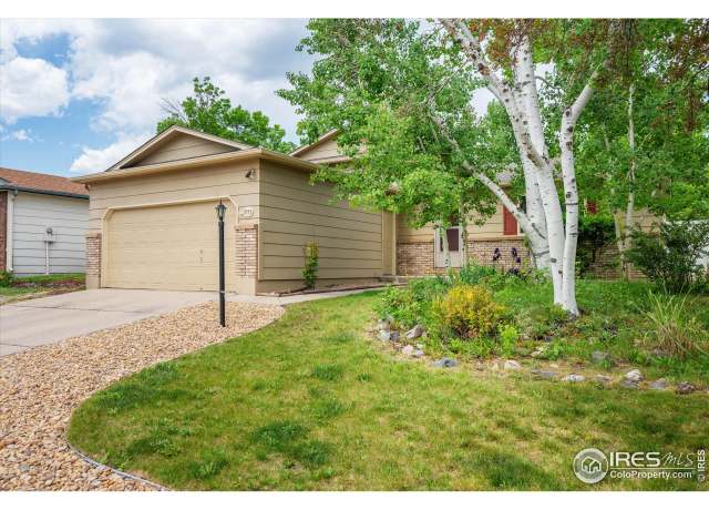 Property at 1955 Buena Vista Pl, Loveland, CO 80538, 4 beds, 2 baths