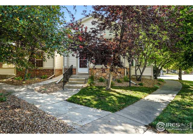 Property at 206 Remuda Ln, Lafayette, CO 80026, 2 beds, 2.5 baths