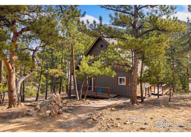 Property at 1104 Willow Ct, Estes Park, CO 80517, 3 beds, 1.5 baths
