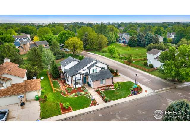 Property at 2238 Sweetwater Creek Dr, Fort Collins, CO 80528, 5 beds, 3.5 baths