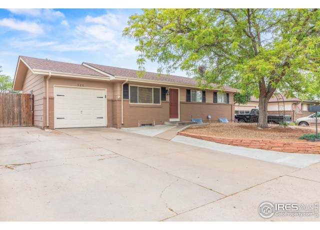 Property at 525 36th Ave Ct, Greeley, CO 80634, 5 beds, 2 baths
