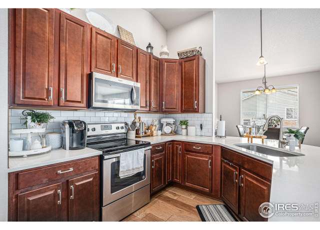 Property at 304 11th Ave, Wiggins, CO 80654, 5 beds, 3 baths