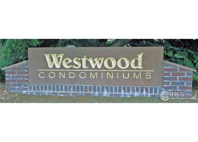 Property at 33 S Boulder Cir #122, Boulder, CO 80303, 2 beds, 2 baths
