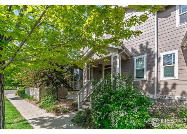 Property at 1675 Saratoga Dr, Lafayette, CO 80026, 3 beds, 3.5 baths