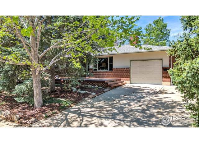 Property at 1245 Claremont Dr, Boulder, CO 80305, 4 beds, 3 baths