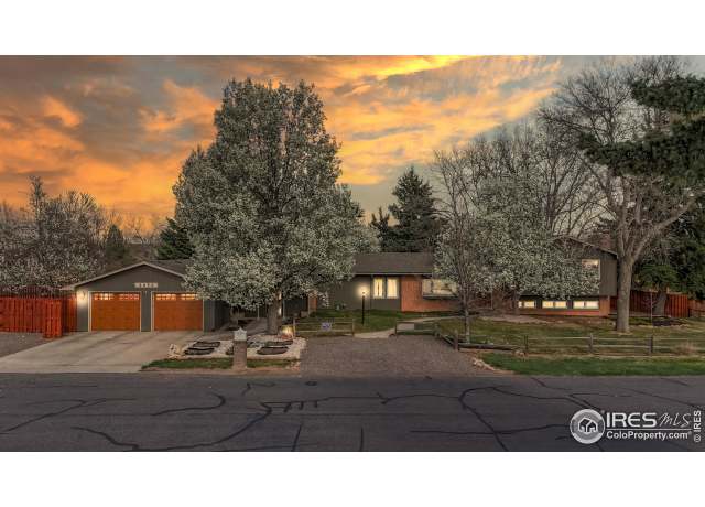 Property at 3640 Crescent Dr, Fort Collins, CO 80526, 3 beds, 3.5 baths