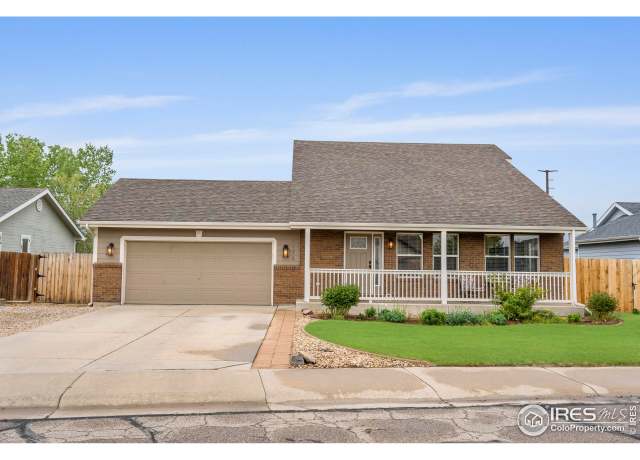 Property at 3172 49th Ave, Greeley, CO 80634, 4 beds, 3 baths