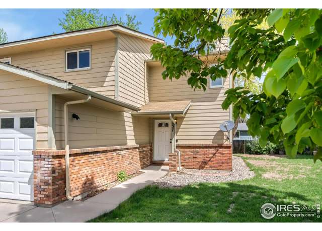 Property at 537 W 39th St, Loveland, CO 80538, 3 beds, 1.5 baths