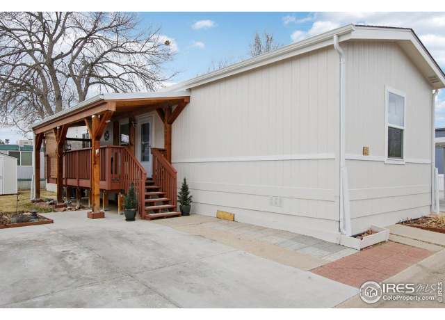 Property at 900 Mountain View Ave #122, Longmont, CO 80501, 3 beds, 2 baths