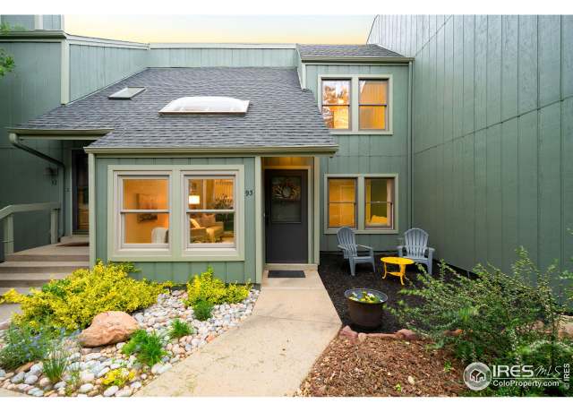 Property at 93 Benthaven Pl, Boulder, CO 80305, 3 beds, 1.5 baths