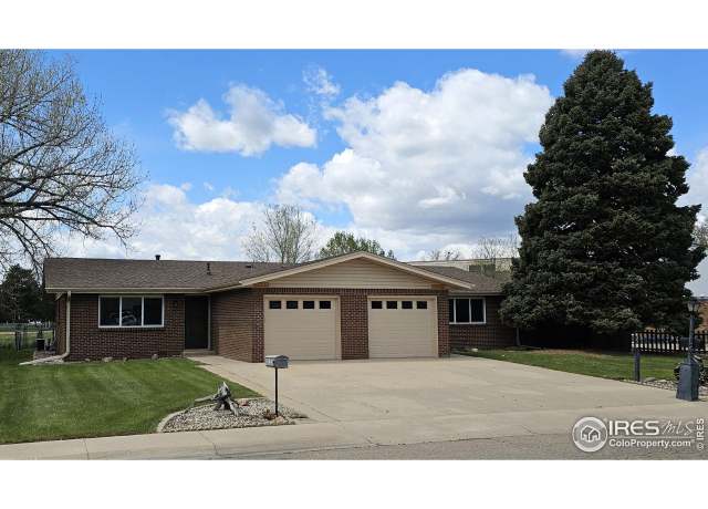 Property at 1909 Meadow Dr, Longmont, CO 80501, 5 beds, 4 baths