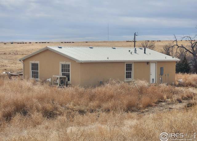 Property at 16100 Monnahan Rd, Fort Morgan, CO 80701, 3 beds, 2.5 baths