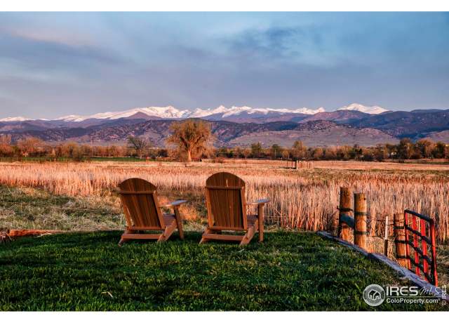 Property at 7929 Valmont Rd, Boulder, CO 80301, 5 beds, 4.5 baths
