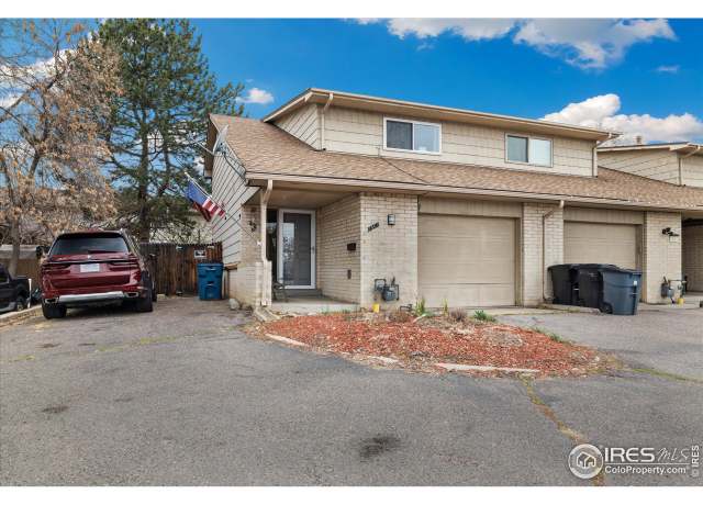 Property at 1561 S Sheridan Blvd, Lakewood, CO 80232, 3 beds, 1.5 baths