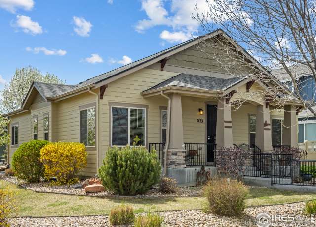 Property at 1433 Moonlight Dr, Longmont, CO 80504, 3 beds, 3 baths
