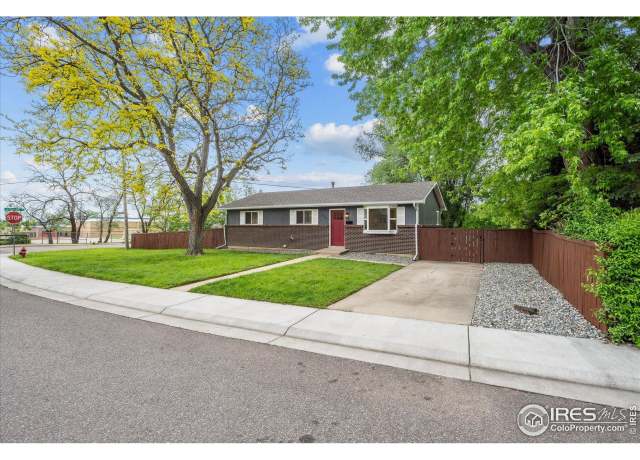 Property at 518 Sunset Dr, Louisville, CO 80027, 3 beds, 1 bath