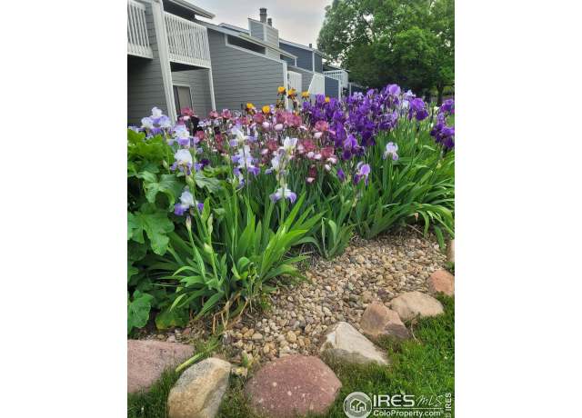 Property at 2950 Glenwood Dr, Boulder, CO 80301, 3 beds, 2.5 baths