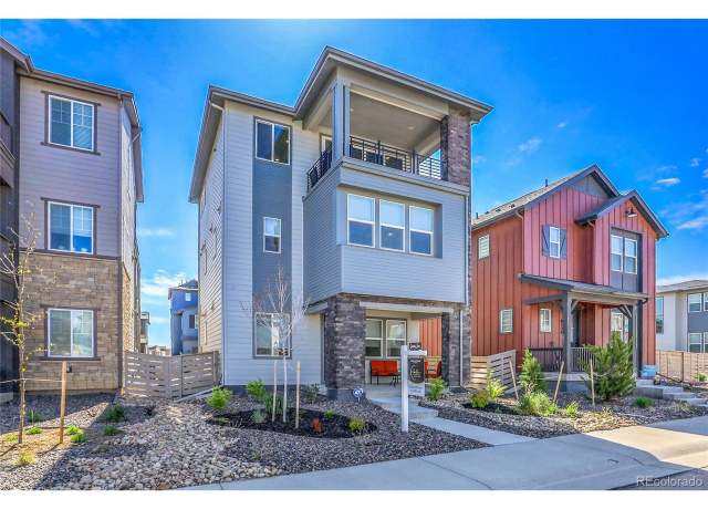 Property at 8728 Hotchkiss St, Littleton, CO 80125, 4 beds, 3.5 baths