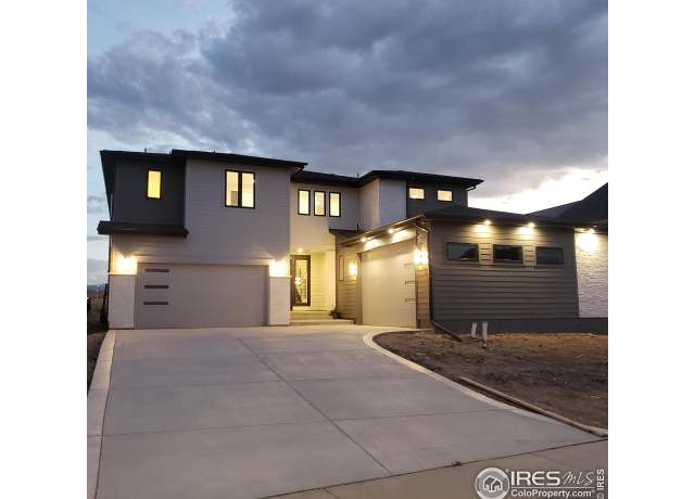 Property at 977 Saint Andrews Ln, Louisville, CO 80027, 5 beds, 5 baths