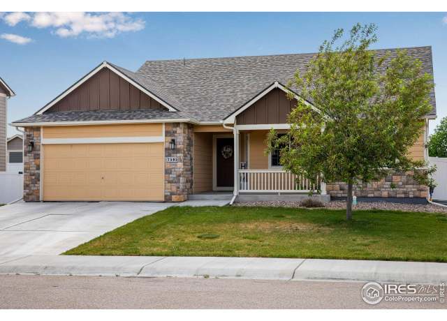 Property at 7505 Little Fox Ln, Wellington, CO 80549, 3 beds, 2 baths