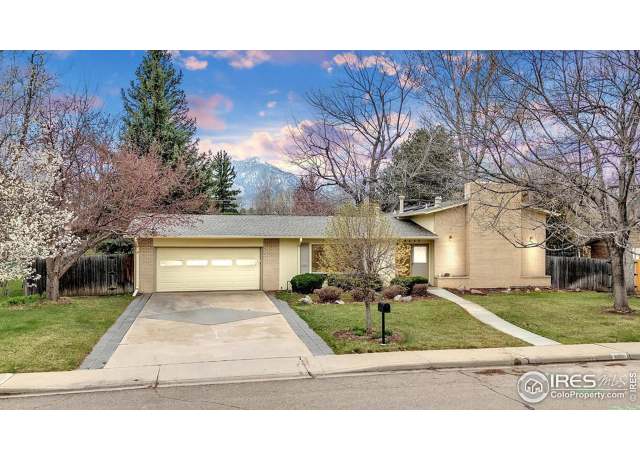 Property at 4450 Chippewa Dr, Boulder, CO 80303, 4 beds, 3 baths