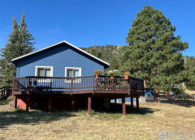 Property at 840 University Dr, Estes Park, CO 80517, 2 beds, 1 bath
