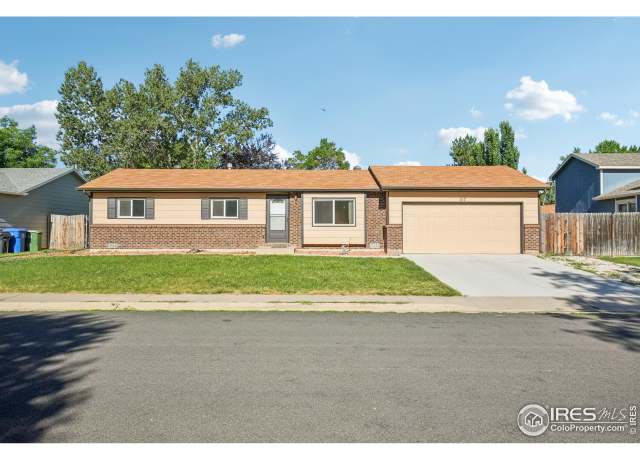 Property at 217 Blossom Dr, Loveland, CO 80537, 3 beds, 1 bath