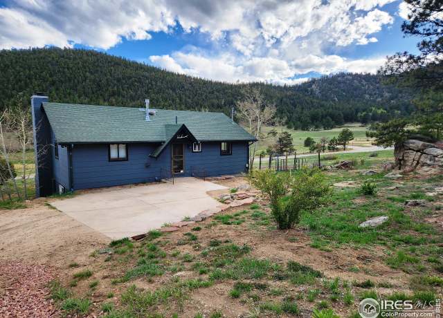 Property at 162 Meadowview Dr, Estes Park, CO 80517, 4 beds, 2 baths