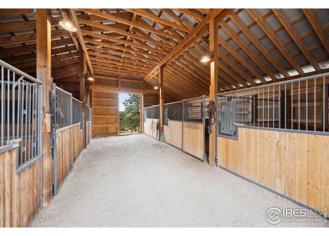 Property at 250 El Arbol Dr, Bellvue, CO 80512, 1 bed, 1 bath