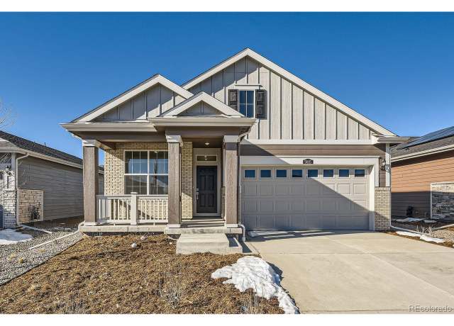 Property at 5015 N Quemoy St, Aurora, CO 80019, 3 beds, 2 baths
