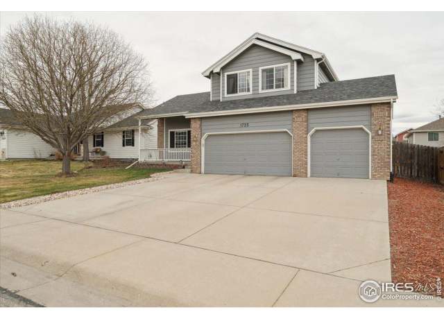 Property at 1725 67th Ave, Greeley, CO 80634, 3 beds, 2.5 baths