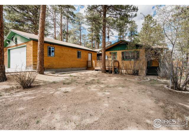 Property at 1026 Lexington Ln, Estes Park, CO 80517, 4 beds, 3 baths