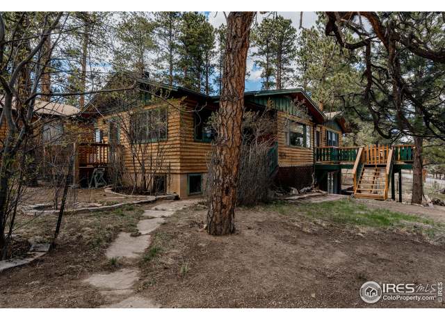 Property at 1026 Lexington Ln, Estes Park, CO 80517, 4 beds, 3 baths