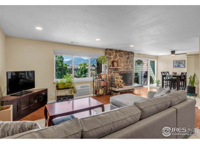 Property at 3365 Chisholm Trl #302, Boulder, CO 80301, 2 beds, 1 bath
