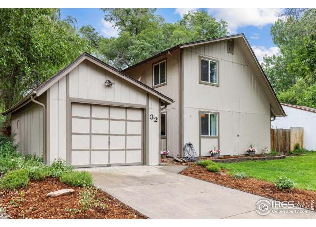 Property at 32 Powder Horn Pl, Longmont, CO 80504, 4 beds, 2 baths