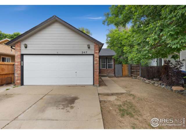 Property at 247 Wadsworth Cir, Longmont, CO 80504, 4 beds, 2 baths