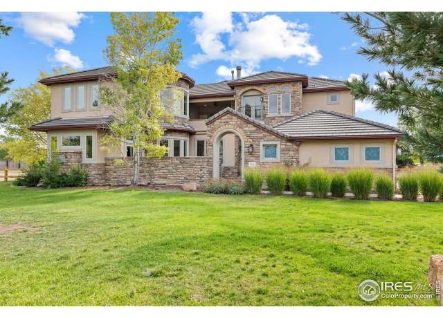 Property at 8584 Summerlin Pl, Longmont, CO 80503, 5 beds, 3.5 baths