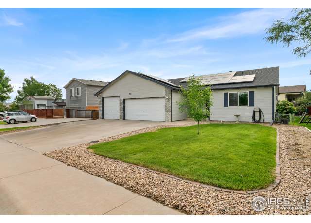 Property at 318 49th Ave Pl, Greeley, CO 80634, 3 beds, 2 baths