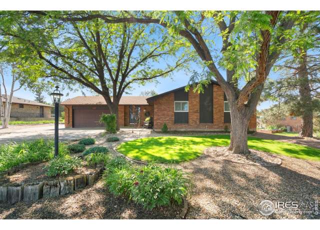Property at 1013 King Dr, Loveland, CO 80537, 3 beds, 2.5 baths