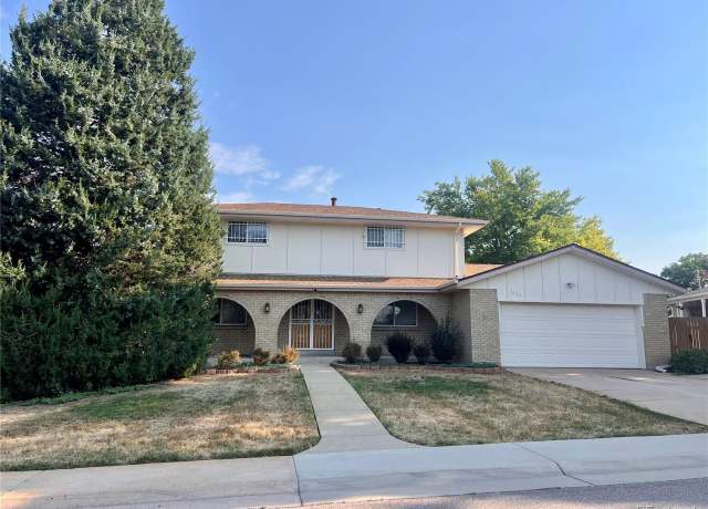 Property at 4655 E Hinsdale Pl, Centennial, CO 80122, 4 beds, 2.5 baths