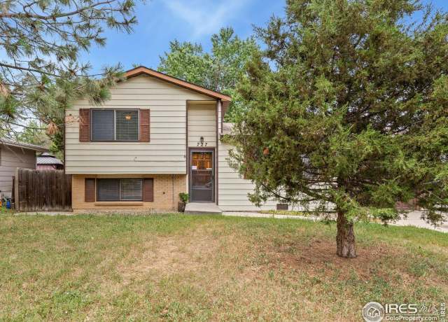 Property at 727 Mount Evans St, Longmont, CO 80504, 3 beds, 2 baths