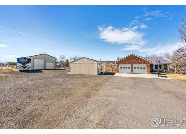 Property at 4900 Beverly Dr, Berthoud, CO 80513, 4 beds, 3 baths