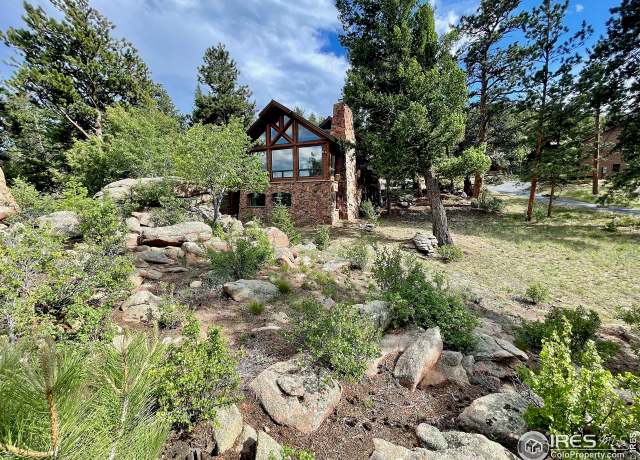 Property at 1950 Cherokee Dr, Estes Park, CO 80517, 4 beds, 2.5 baths