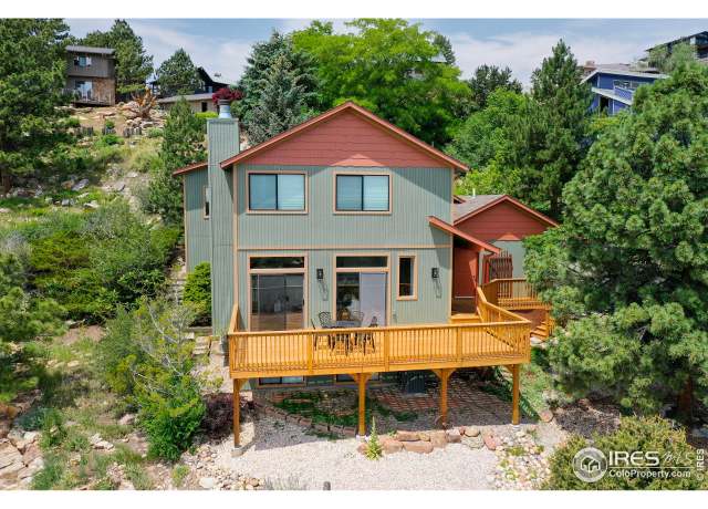 Property at 1605 Cliff Side Dr, Loveland, CO 80538, 4 beds, 3.5 baths