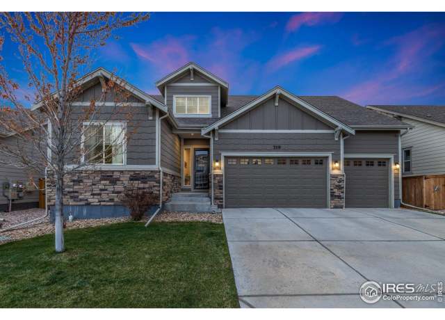 Property at 719 Wagon Bend Rd, Berthoud, CO 80513, 5 beds, 4.5 baths